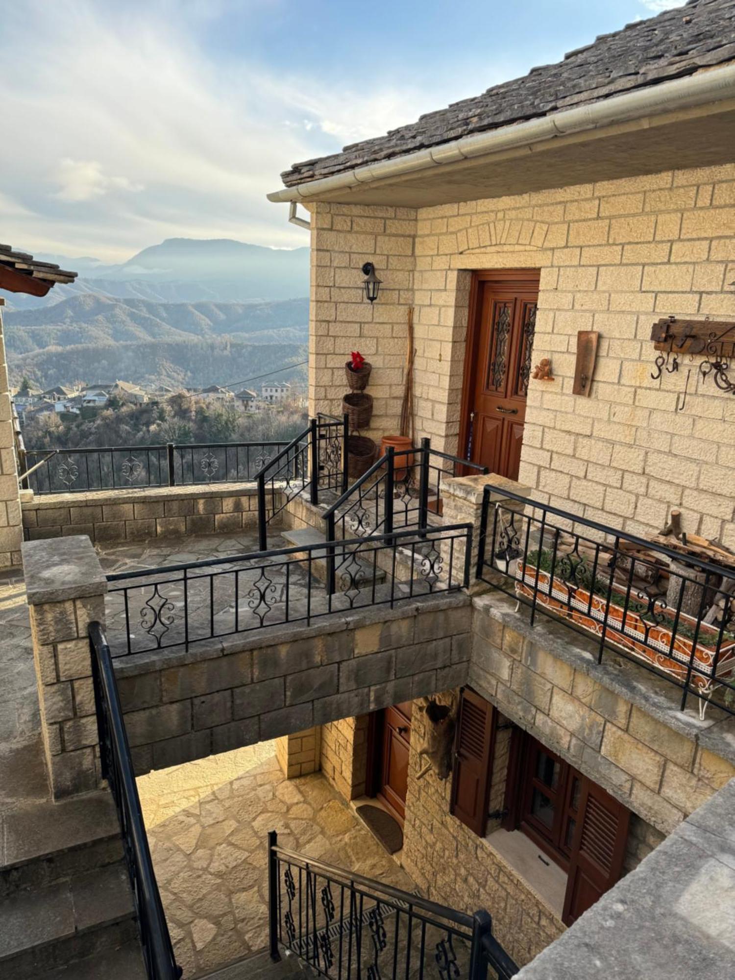 Willa Βίτσα Πετρόκτιστο Αρχοντικό "Ιόλη" Με Θέα Ζαγόρι Zewnętrze zdjęcie